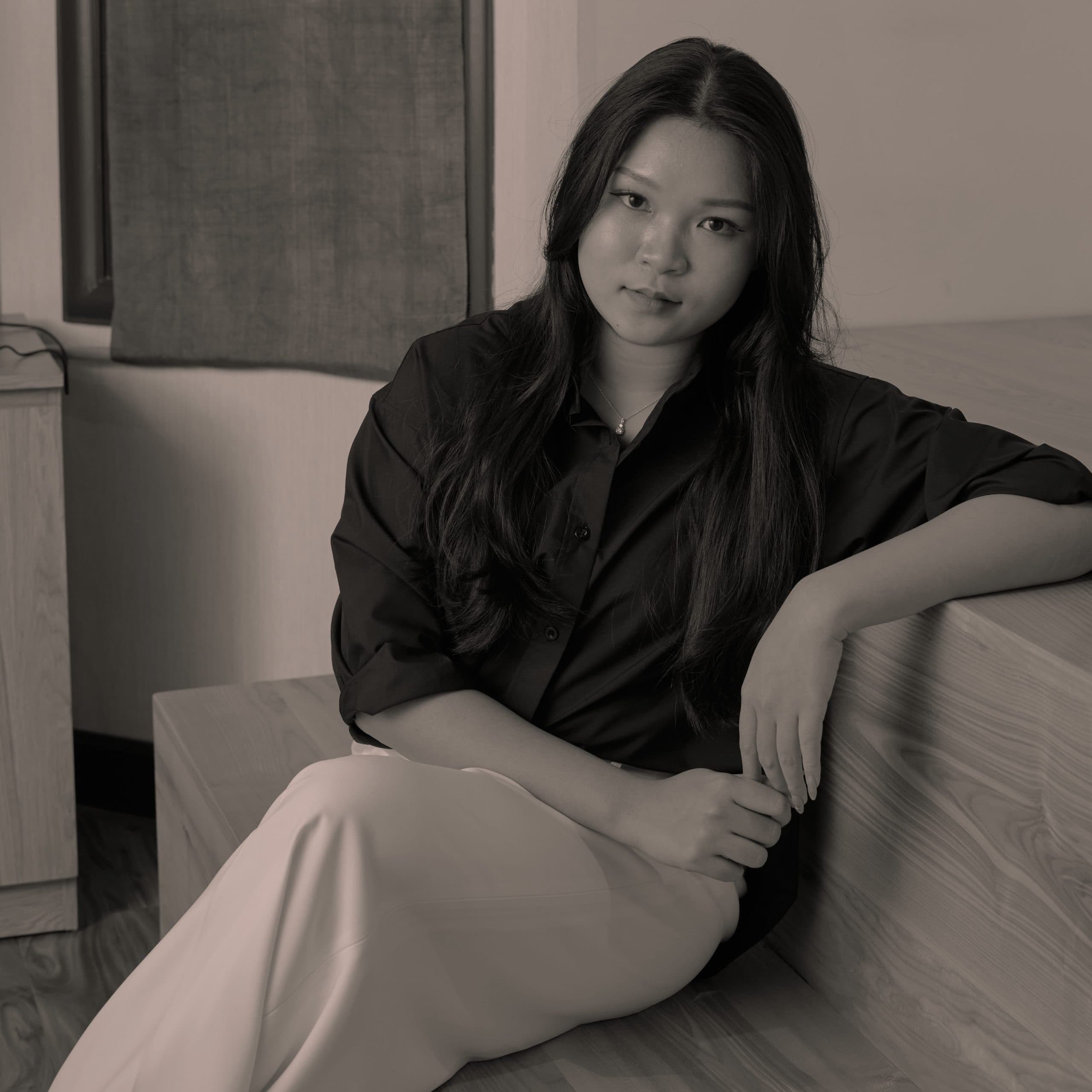 JADE AU • SALES MANAGER